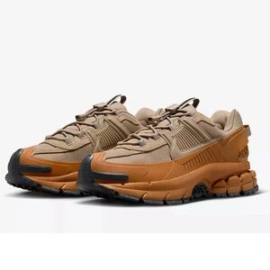 Nike Zoom Vomero Roam WMNS Multi Sz Flax/Khaki-Anthracite shoes size 8  HQ2181